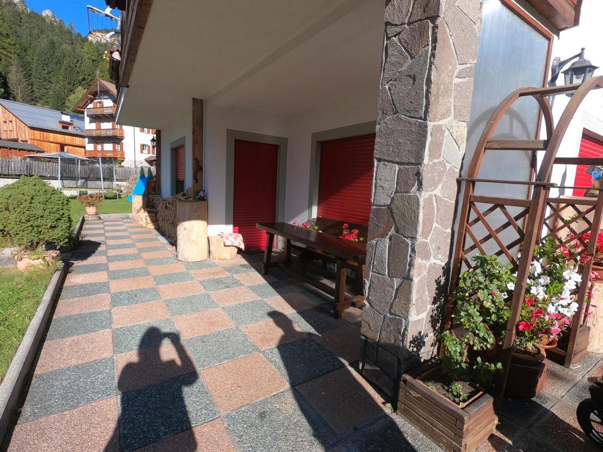 Ciasa De Epi Apartment Pera Exterior photo